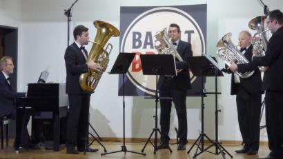 Bild: fsb
Das Ensemble zusammen mit Pianist Karl-Heinz Kuhl (links)