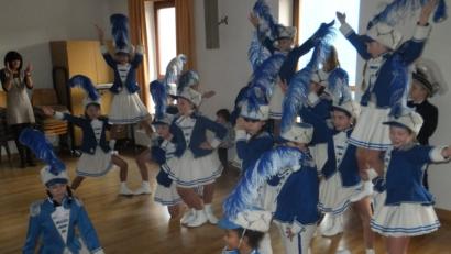 Bild: ibj
Die Kindergarde begeisterte mit ihrem Auftritt.
