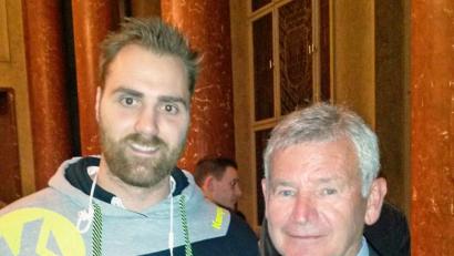 Bild: privat
Daumen hoch: Ernst Werner (rechts), hier beim DHB-Verbandstag in München mit Nationalmannschafts-Torhüter Andreas Wollf.