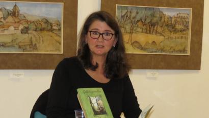 Bild: ubb
Immer wieder steigerte Gudrun Müller bei ihrer Lesung den Spannungsbogen, sodass die Zuhörer neugierig wissen wollten, wie es wohl weitergeht.