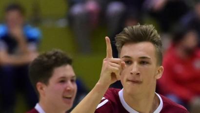 Bild: A. Schwarzmeier
Nico Argauer beim Jubel: Der Stürmer will mit der SG Etzenricht II/Luhe-Wildenau II bei der bayerischen Futsal-Meisterschaft erneut für eine Überraschung sorgen.