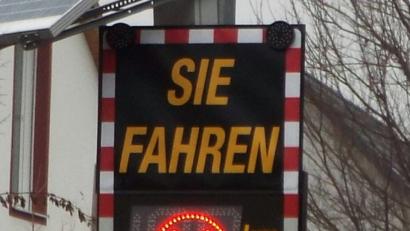 Bild: e
Diese Mahnung soll reichen: Eine Mehrheit im Neunburger Stadtrat hat sich gegen Kommunale Verkehrsüberwachung mit Blitzgeräten und Strafzetteln ausgesprochen.