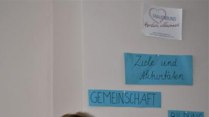 Bild: rgr
Vorsitzende Doris Schreglmann erklärt die Arbeit des KDFB.