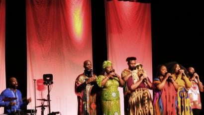 Bild: stg
"The Best of Black Gospel" überzeugte am Dienstag in der Fichtelgebirgshalle Wunsiedel