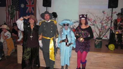 Bild: nib
Gute Laune und ideenreiche Masken sind Trumpf beim Fasching der Linedancer in Stulln.