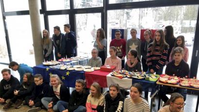 Bild: exb
Die Lobkowitz-Realschule feierte deutsch-französischen Tag.
