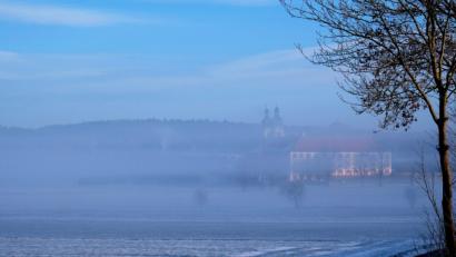 Bild: do
Das Kloster Speinshart im Morgennebel.