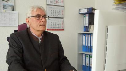 Bild: bkr
Zweiter Bürgermeister Josef Hecht ist ständiger Gast im Rathaus - und wird es wohl auch noch bleiben.