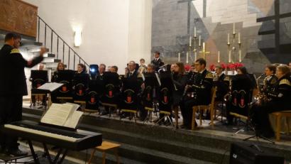 Bild: hka
Traditionell in der Tracht der Bergleute, modern mit zeitgenössischer Musik - die Stadtkapelle unter Leituing von Johannes Mühldorfer