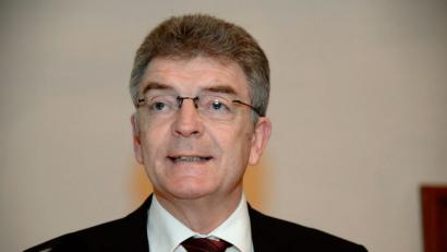 Bild: Petra Hartl
"Wir sprechen hier vom Haushalt
der Stadt. Einen
Gesamtabschluss machen wir nicht.": Franz Mertel, Kämmerer der Stadt Amberg