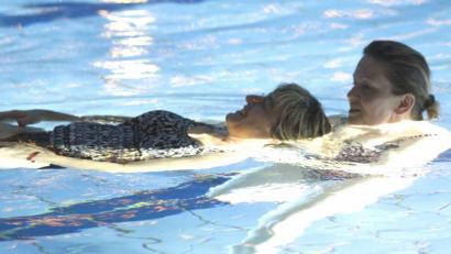 Bild: Hirsch
Bei dezenter Hintergrundmusik konnten die Badegäste im 32 Grad warmen Wasser entspannen.