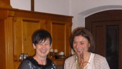 Bild: is
Das Bild zeigt die Vorsitzende des Pressather Obst-und Gartenbauvereins, Rita Brüderer mit der Referentin Christine Sturm.