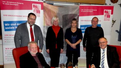 Bild: Kunz
Die KAB eröffnete ihre Gesprächsrunde im Jubiläumsjahr mit einer deutlichen Befürwortung der Demokratie.
