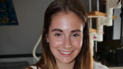 Bild: kro
Meghan Wystrichowski strahlt: Die 16-jährige Wiesauerin gewann bei den deutschen Junioren-Meisterschaften im Eisschnelllauf in Berlin vier Medaillen.