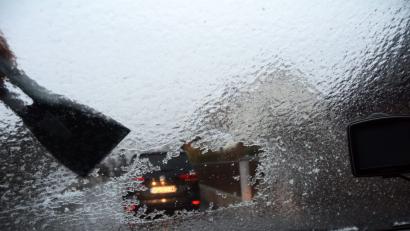 Bild: Gabi Schönberger
Eisglätte behindert den Verkehr in der Oberpfalz.