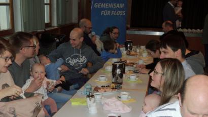 Bild: kit
Geld und gestrickte Schuhe verteilt die CSU zur Begrüßung an die Babys des vergangenen Jahres.