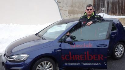 Bild: lnz
Fahrlehrer Matthias Kraft hält autonomes Fahren noch für reine Zukunftsmusik.