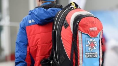 Bild: Tobias Hase/dpa
Die Bergwacht Amberg-Kastl rückte aus, um den Verletzten zu bergen.