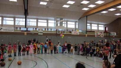 Bild: stg
Zahlreiche Kostümierte waren am Sonntag zum Kinderfasching in die Mehrzweckhalle gekommen.