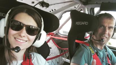 Bild: kro
Melanie und Max Schmid haben gut lachen, sie verstehen sich beim Rallyesport prächtig.
