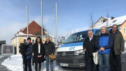 Bild: exb
Ein Filmteam vom Bayerischen Fernsehen ist zu Besuch im Vulkanerlebnis Parkstein.
