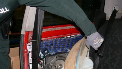 Bild: Bundeszollverwaltung
Die Beamten fanden 500 Stangen Zigaretten.