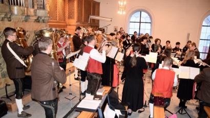 Bild: bö
Das Jahresamt in der Pfarrkirche St. Ägidius war der erste große Auftritt der Blaskapelle St. Ägidius in diesem Jahr mit ihrem neuen Dirigenten.