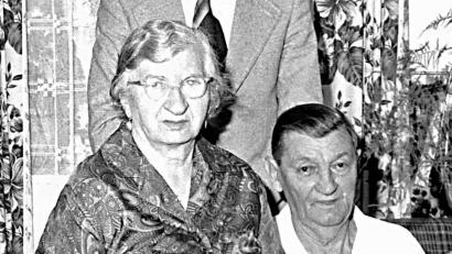 Repro: rfü
Das Ehepaar Frieda und Johann Müller stand in Diensten der Gemeinde. Sein Auftrag: Beheizen des Schulgebäudes mit Holz und Eierbriketts sowie Reinigungsarbeiten.