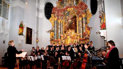 Bild: sh
Den heutigen Kirchenchor leitet Andrea Eichenseer.