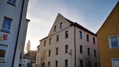 Bild: Thomas Dobler
Die Schwandorfer SPD und andere können sich vorstellen, dass die geplante Städtische Musikschule in dem ehemaligen Konventgebäude der Armen Schulschwestern untergebracht wird, das sich gegenüber der Gerhardinger-Schule befindet.