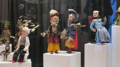 Bild: Hirsch
Die Marionetten-Ausstellung im Heimatmuseum ging am Sonntag zu Ende. In den vergangenen Wochen war dort eine große Auswahl aus dem Fundus von Christine und Raimund Pöllmann zu sehen.