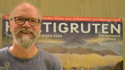 Bild: Kunz
Michael Fleck erzählt in der Max-Reger-Halle über seine Reisen auf den Hurtigruten.