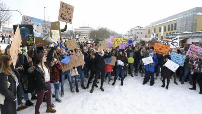 Bild: Petra Hartl
Bild: Hartl
Demo der Amberger Schüler für Klimaschutz, Multifunktionsplatz
