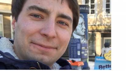 Bild: privat
Konstantin Kühnelt (24) stellt sich bei der Neugründung des Tirschenreuther Kreisverbandes als Kreisvorsitzender für „Die Partei“ zur Verfügung.