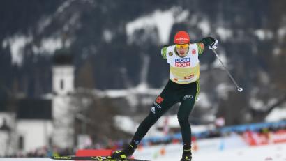 Bild: Hendrik Schmidt/dpa
Eric Frenzel aus Deutschland in Aktion.