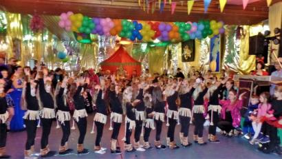 Bild: jml
Das „Löwenrudel“ der Minigarde zeigte bei ihrem ersten Auftritt eine ganz tolle Show.