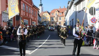 Bild: sne
Die Lokalmatadore vom PFV führten den Zug an.