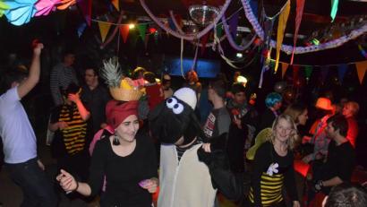 Bild: Kunz
In der JuZ-Disco geht gehörig die Post ab.
