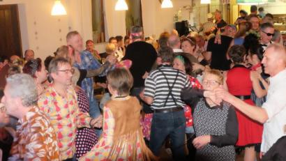 Bild: ohr
Der starke Zulauf bestätigte, dass die Vollblutmusiker mit ihrer musikalischen Ausrichtung einen Glücksgriff getan haben.