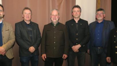Bild: Hirsch
Jens Haertel, Dr. Josef König, Alwin Kleber, Martin Biegerl, Alfred Bauer und Heinrich Hofstetter (von links) sprachen bei der ARGE Jagdgenossenschaft im Bayerischen Bauernverband.