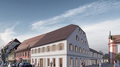 Bild: Plan Brückner&amp;Brückner Architekten GmbH
Dank moderner Planungstechnik ist das „Rathaus II“ auf dem Papier schon Realität. Die Ansicht des sanierten Altbaus zum Marktplatz hin wird durch Fensterläden aufgewertet. Ein Durchgang führt in den Hof im hinteren Teil und bis hinunter zum Sitzungssaal.