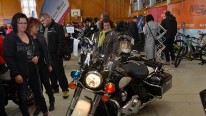 Archivbild: dob
Die Saison der Zweiradfahrer geht los. Die neuesten Modelle sind am Wochenende bei der Motorradausstellung in der Dreifachturnhalle zu sehen.