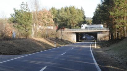 Bild: bey
Entlang der Kreisstraße NEW 28 von Neudorf nach Luhe am Forst wünscht sich der Marktgemeinderat die Anlegung eines Radweges durch den Landkreis Neustadt/WN.