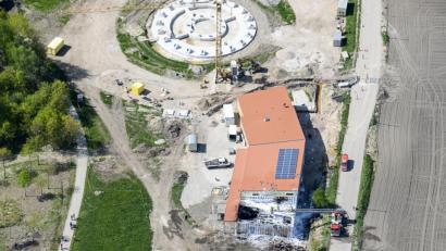 Archivbild: mür
Über eine halbe Million Schaden verursachte der 29-Jährige, der das Gastronomiegebäude der "Kugel" in Brand gesteckt hatte. Für seine Tat muss er drei Jahre hinter Gitter.