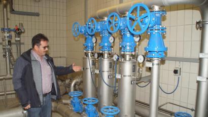 Bild: mmj
Die Druckpumpen in der Wasserversorgung sind zu reparieren oder austauschen. Bürgermeister Manfred Dirscherl (Bild) wird dies mit dem Gemeinderat nach deren Überprüfung erörtern.