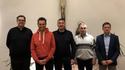 Bild: ct
Die neue Kirchenverwaltung der Pfarrei Schlicht (von links): Dekan Walter Hellauer, Manfred Wolf, Peter Gradl, Karl Stubenvoll und Markus Graf.