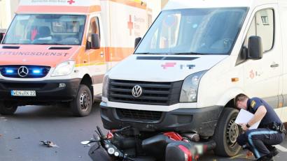 Bild: jma
Die Polizei bei der Unfallaufnahme in Pressath.