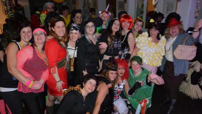 Bild: jr
Jede Menge Trubel herrschte beim Weiberfasching im Mehrgenerationenhaus.