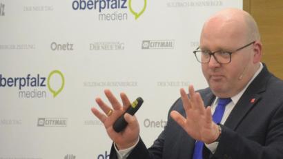 Bild: Kunz
Kai Schimmelfeder bei seinem Premiumvortrag über öffentliche Fördermittel durch die Europäische Union.