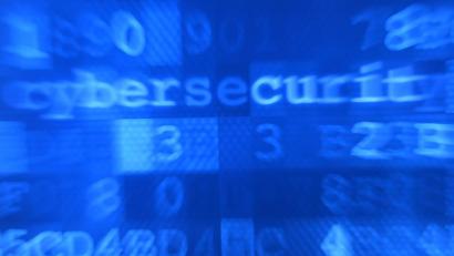 Bild: Ralf Hirschberger/dpa
Die Polizei findet klare Worte für den Umgang mit Medien. In einer Broschüren informiert sie über den Umgang damit und gibt Tipps.